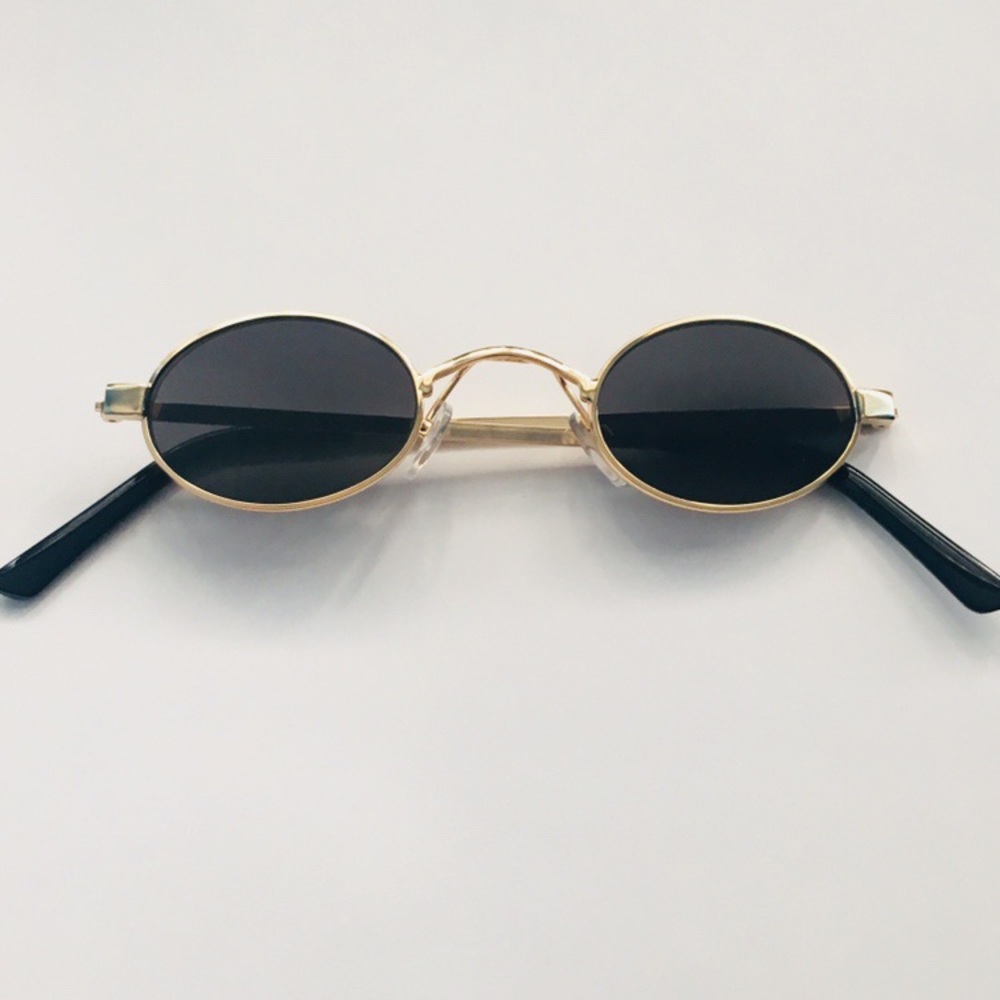 90s Styled round sunglasses